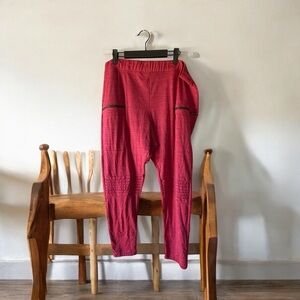 Vibrant Red Leggings with Tapered Fit and Elastic Waistband